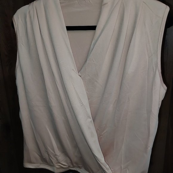 Unbranded Tops - 0082 - NWOT White Crossbody/Wrap Blouse (XL)
